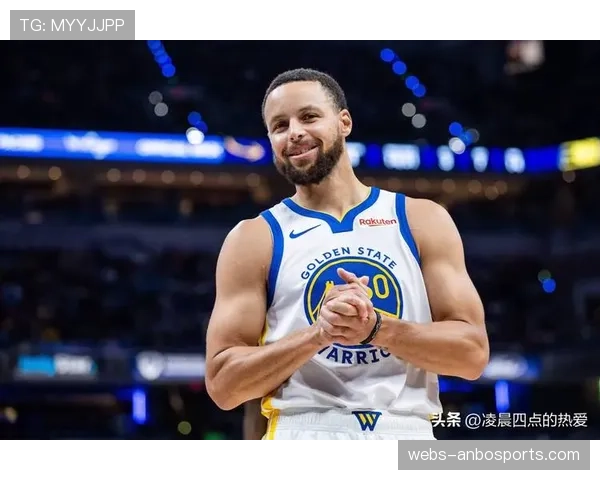 文班亚马与库里跳球瞬间，身高差成赛前趣味看点